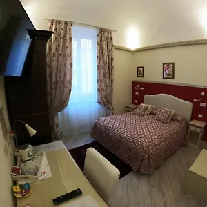 Five Roses Bed & Breakfast Pisa